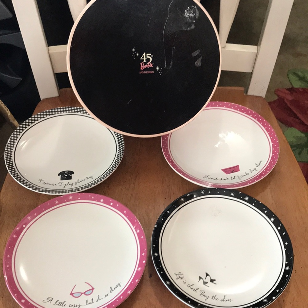 Barbie dessert plates